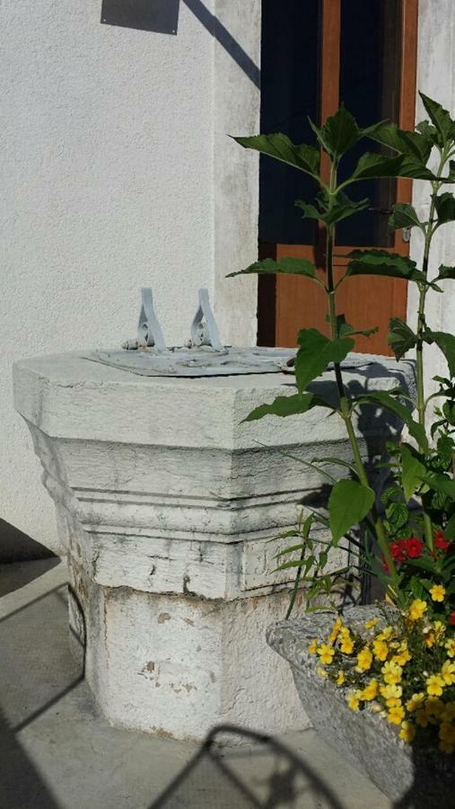 Apartment Vedran - Brsec Old Town Екстериор снимка