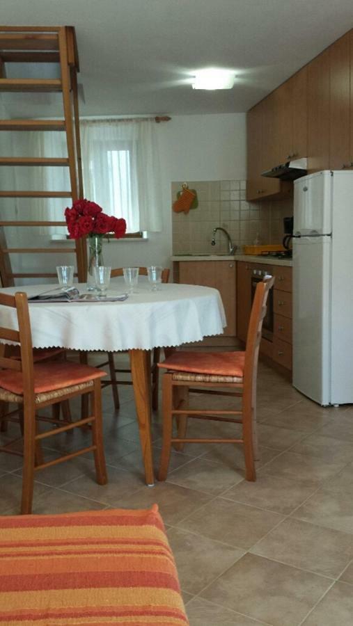 Apartment Vedran - Brsec Old Town Екстериор снимка